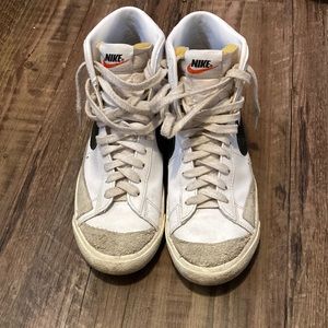 nike women’s blazers